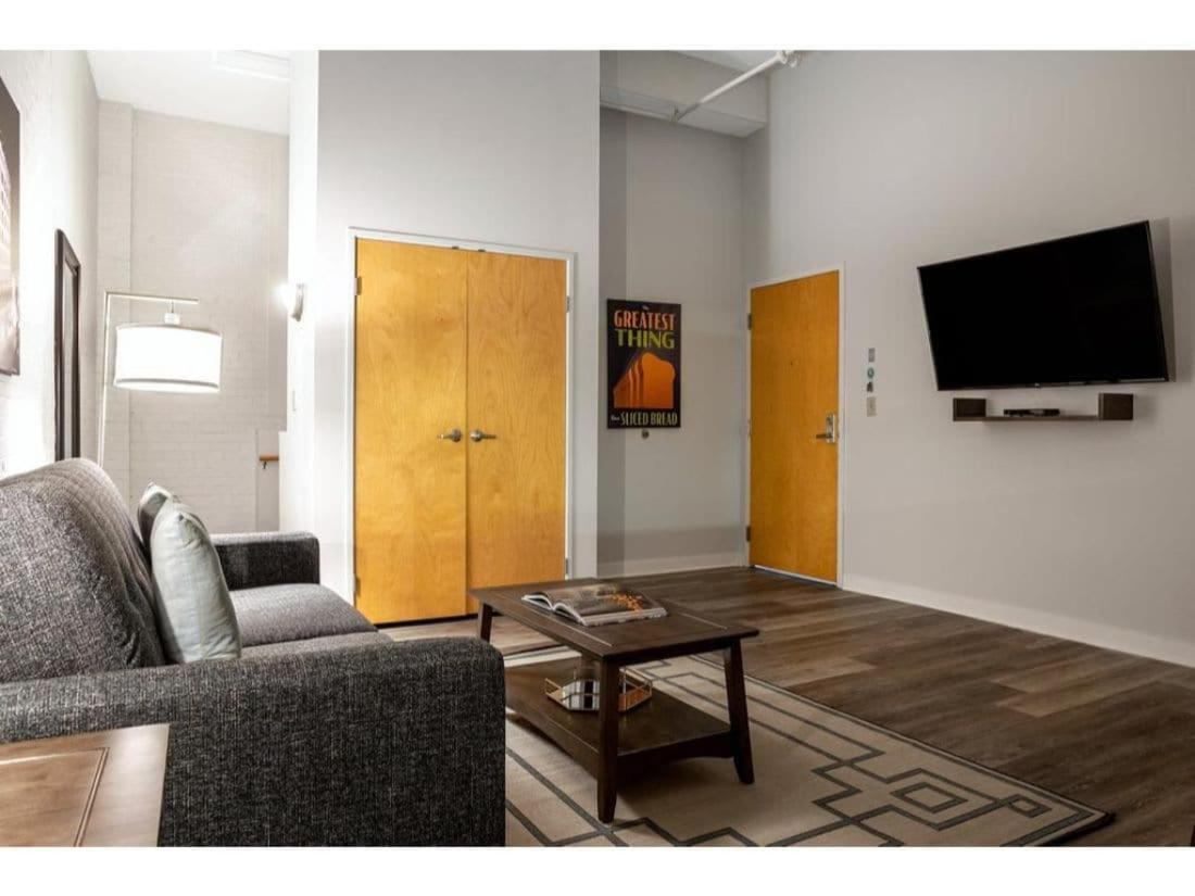 Modern Apartment Close To Everything Cozysuites Indianapolis Exterior photo